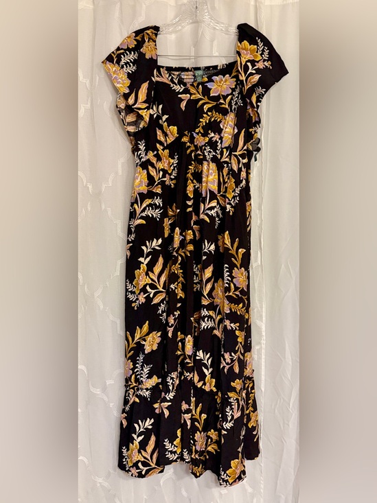 Terra & Sky Dresses & Skirts - NWT Terra & Sky Black Floral Flutter Sleeve Midi Dress 2X